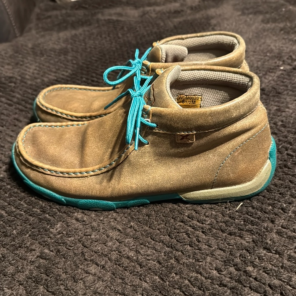 Women’s Twisted X boots size 8.5.
